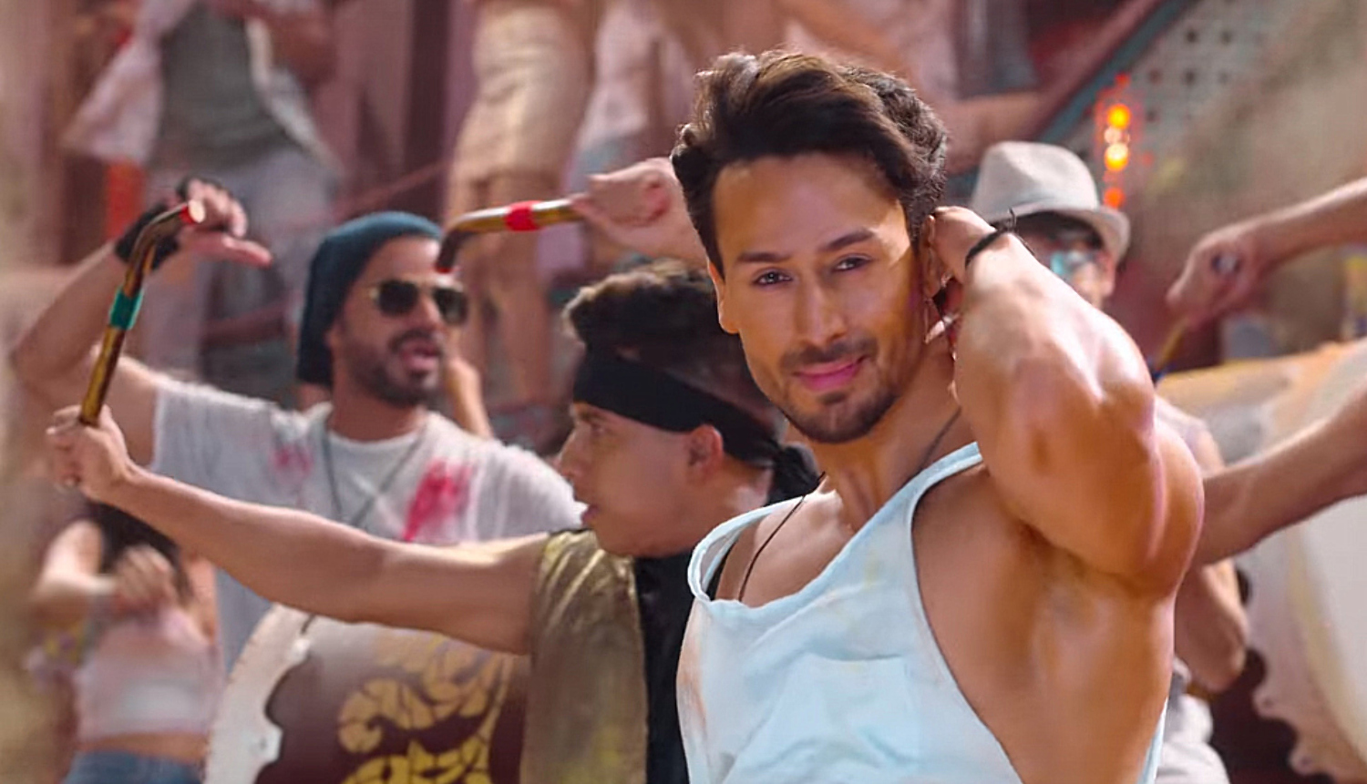 Hrithik Roshan Tiger Shroff War Movie Jai Jai Shivshankar Song Pics 15