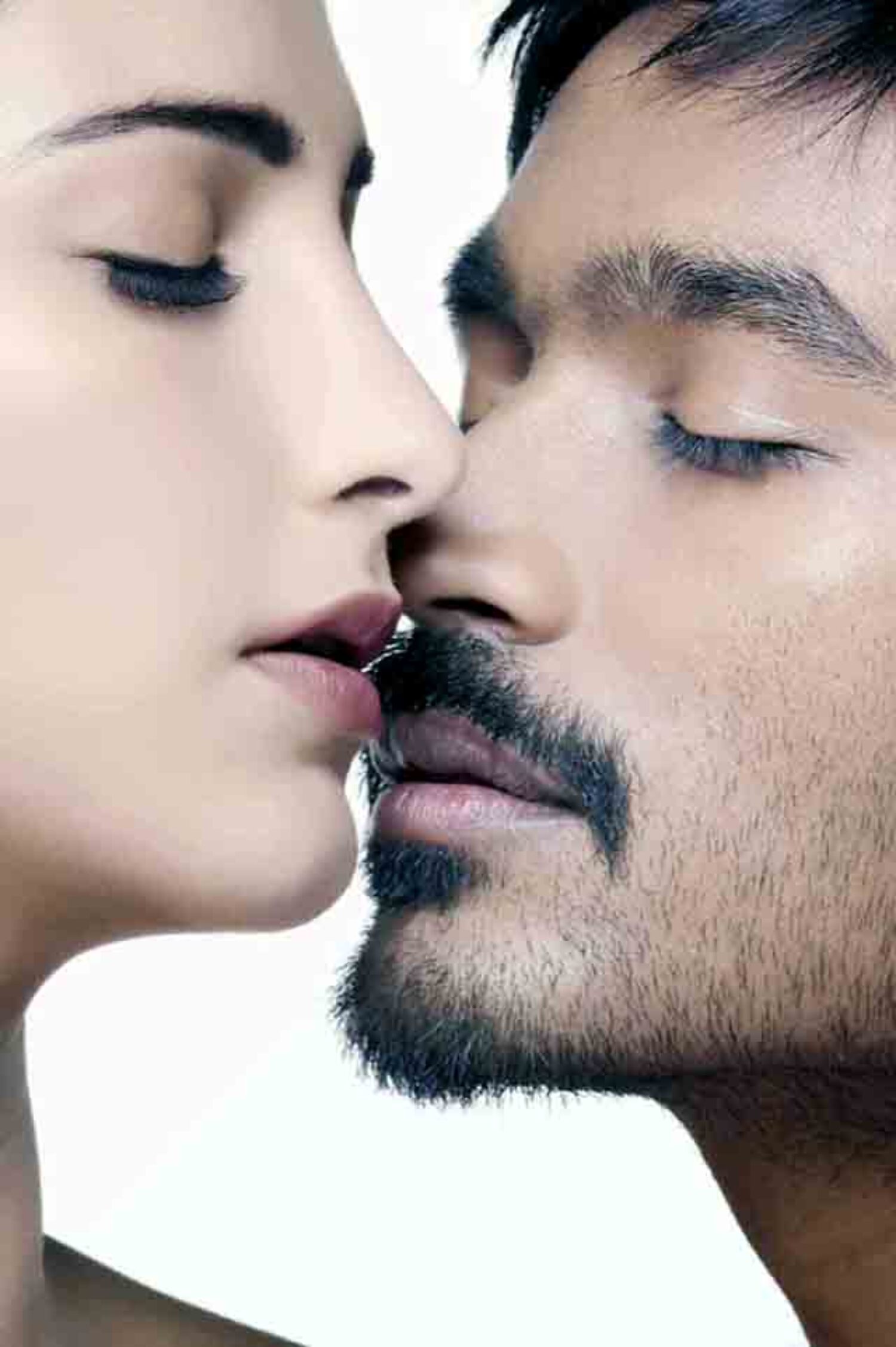 Shruti Hassan and Dhanush 3 Movie Pic : 3 tamil movie on Rediff Pages