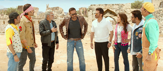 madhuri dixit total dhamaal hindi movie photos-photo1