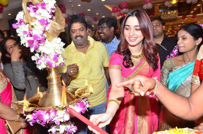 tamanna launches joh rivaaj collections-photo4