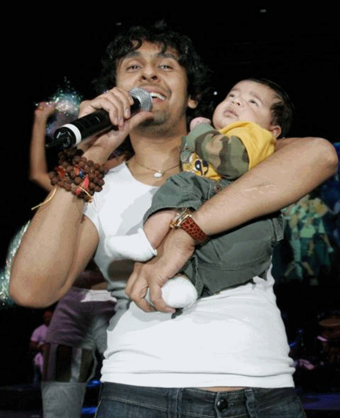 Sonu Nigam With His Son Nevaan : Sonu Nigam Photos - Photo 4 From Album ...