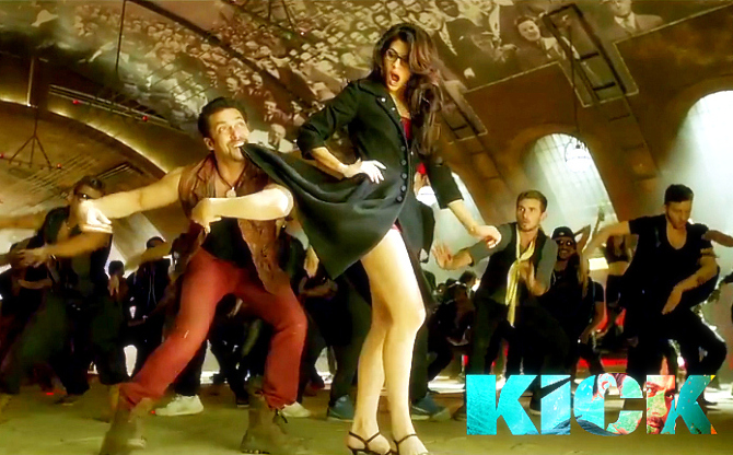 Jacqueline Fernandez Salman Khan Kick Movie Jumme Ki Raat Hai Song Pic Jacqueline Fernandez