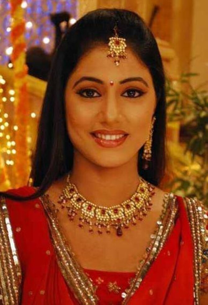 Hina Khan Akshara 19 : hina on Rediff Pages