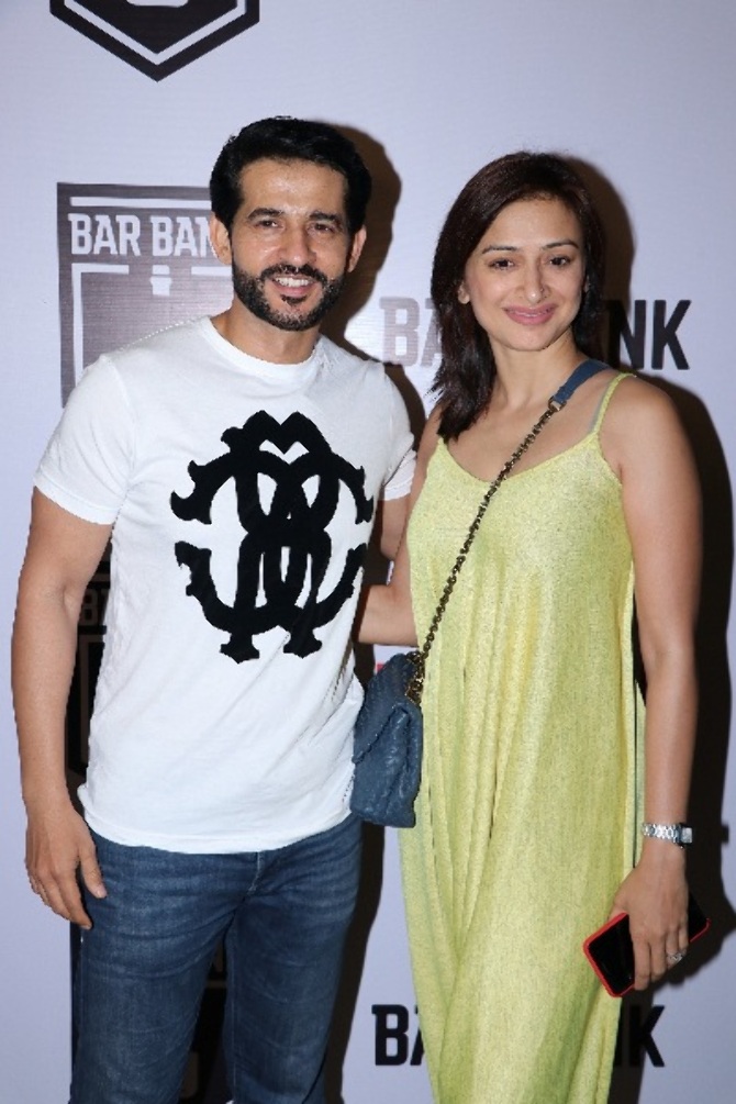 Hiten Tejwani and wife Gauri Pradhan spotted at an exclusive event hosted by Restaurateur Mihir Desai and Kedar Gawade at Bar Bank in Juhu  1 
