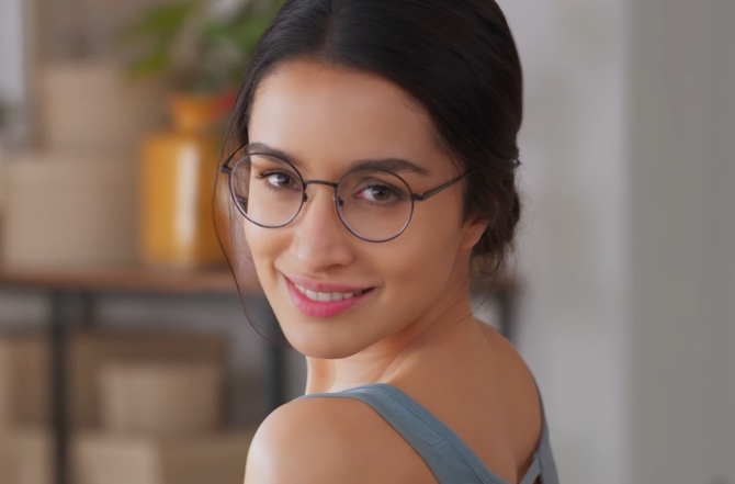 tu jhoothi main makkaar movie photos-photo70