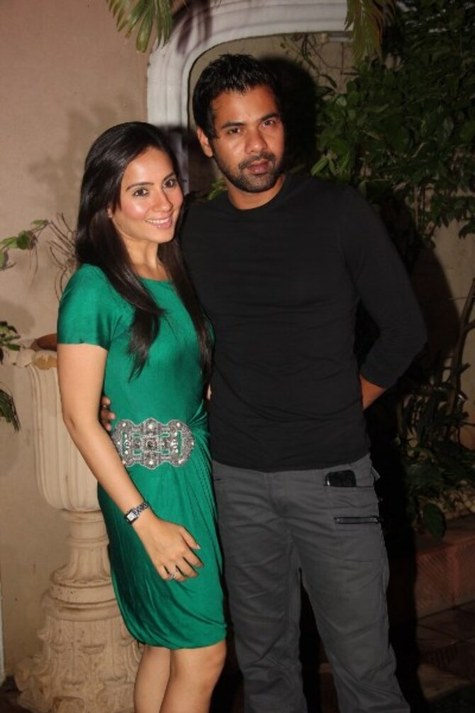 Shabbir Ahluwalia with wife Kanchi Kaul at the birthday party of singer ...